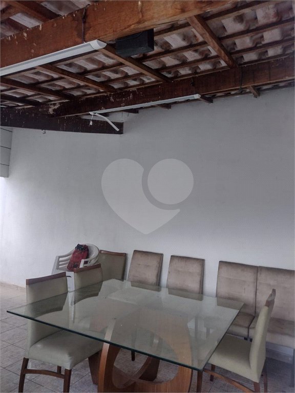Casa à venda com 2 quartos, sendo 1 suíte,  em Vila Assis, Sorocaba, SP