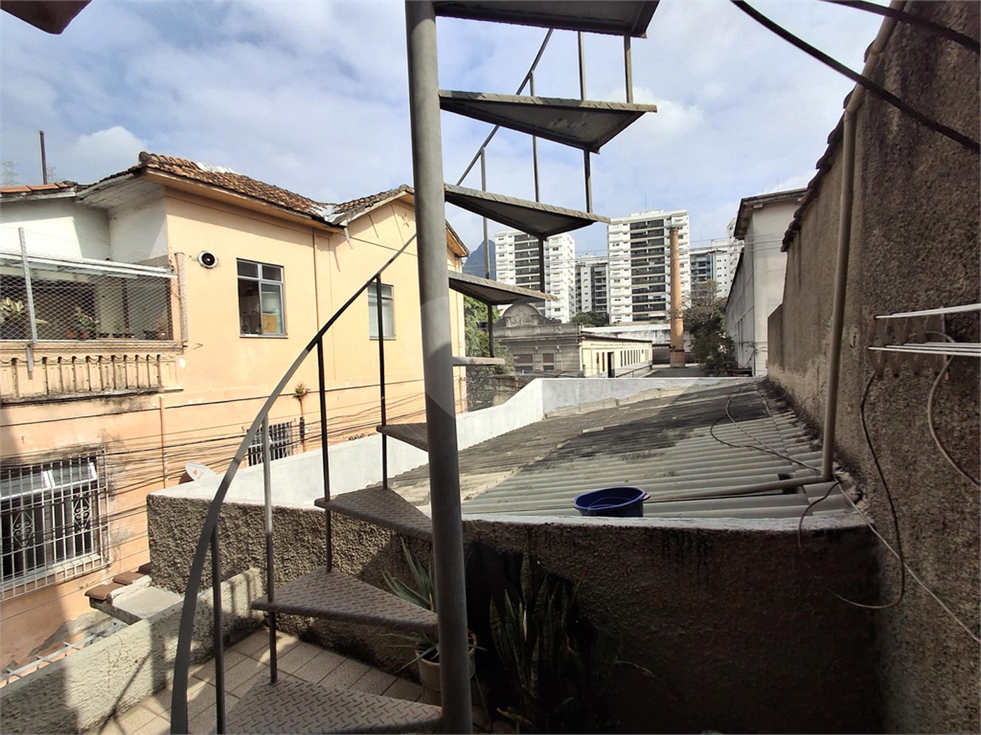 Casa à venda com 6 quartos, sendo 1 suíte, em Andaraí, Rio de Janeiro, RJ