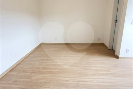 Apartamento à venda com 3 quartos, sendo 1 suíte, em Parque Santana, Mogi das Cruzes, SP
