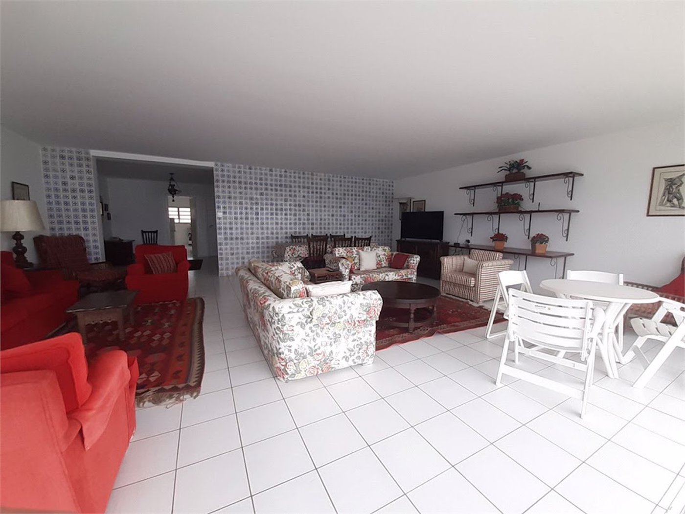 Apartamento Residencial à venda, Pitangueiras, Guarujá - AP0163.