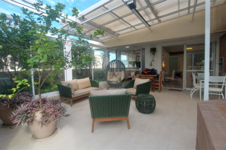 Apartamento à venda ou para alugar com 2 suítes em Itacorubi, Florianópolis, SC