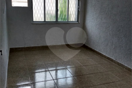Casa à venda com 3 quartos, sendo 1 suíte, em Campo Grande, Rio de Janeiro, RJ