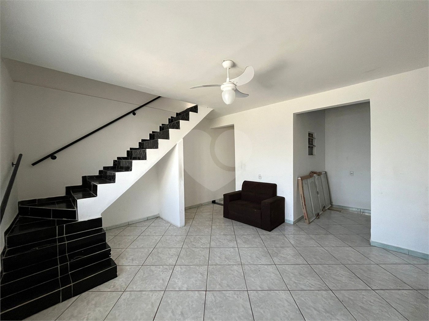 Casa à venda com 4 quartos, sendo 2 suítes, em Nova Cerejeira, Atibaia, SP