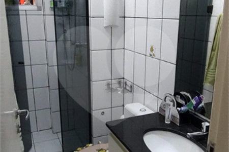 Apartamento à venda com 3 quartos em Vila Antonieta, São Paulo, SP