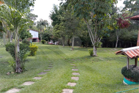 Chácara à venda com 4 quartos, sendo 3 suítes,  em Tupy, Itapetininga, SP
