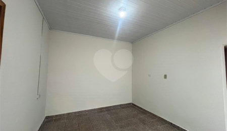 Casa à venda com 2 quartos no Centro, Itapetininga, SP