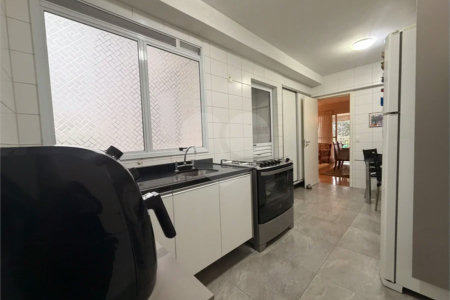 Apartamento à venda com 3 suítes em Jardim Marajoara, São Paulo, SP