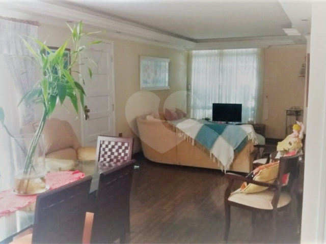 Sobrado à venda com 3 quartos, sendo 1 suíte,  em Horto, São Paulo, SP