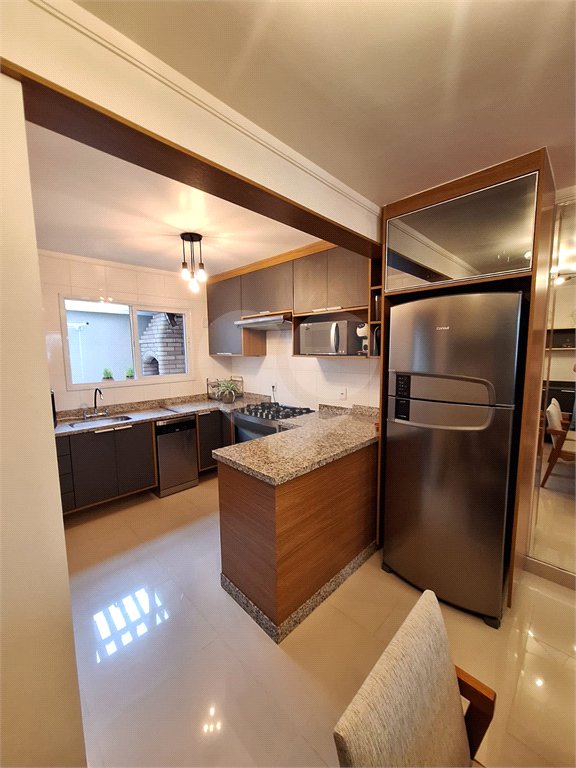 Casa à venda com 3 quartos, sendo 1 suíte, no condomínio Res San Raphael, São Paulo - SP