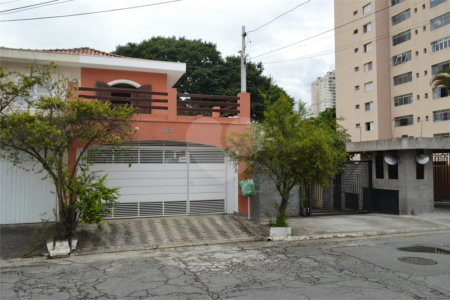 Casa à venda com 3 quartos, sendo 1 suíte, em Jardim Prudência, São Paulo, SP