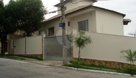 Sobrado à venda com 3 suítes em Pirituba, São Paulo, SP