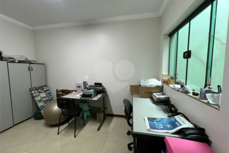 Casa a venda com 5 quartos em São Carlos