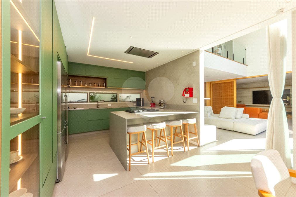 Casa à venda com 3 suítes no condomínio Lazuli, São Paulo - SP