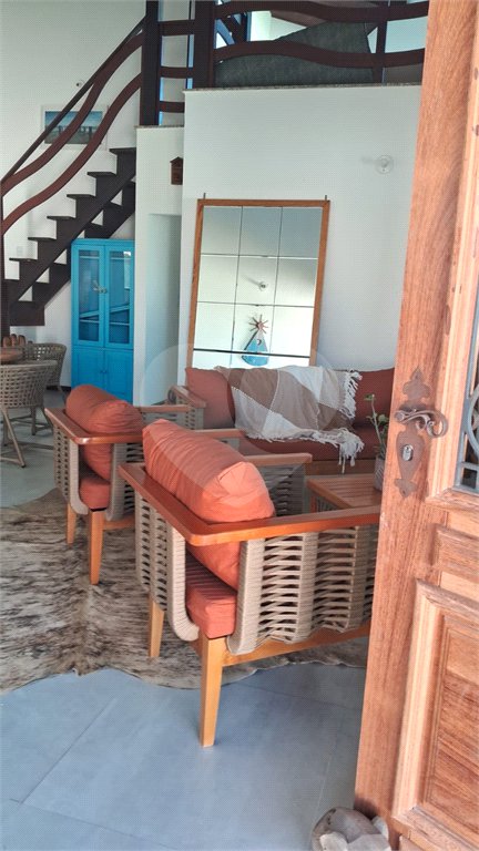 Casa à venda com 5 quartos, sendo 2 suítes, em Long Beach (tamoios), Cabo Frio, RJ