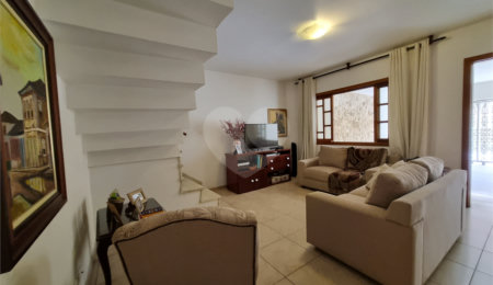 Casa à venda com 3 quartos, sendo 1 suíte,  em Jardim França, São Paulo, SP