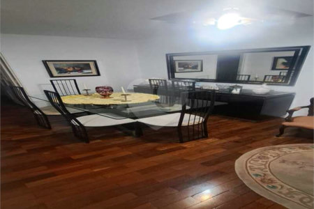 Apartamento à venda com 3 quartos, sendo 1 suíte, em Pinheiros, São Paulo, SP