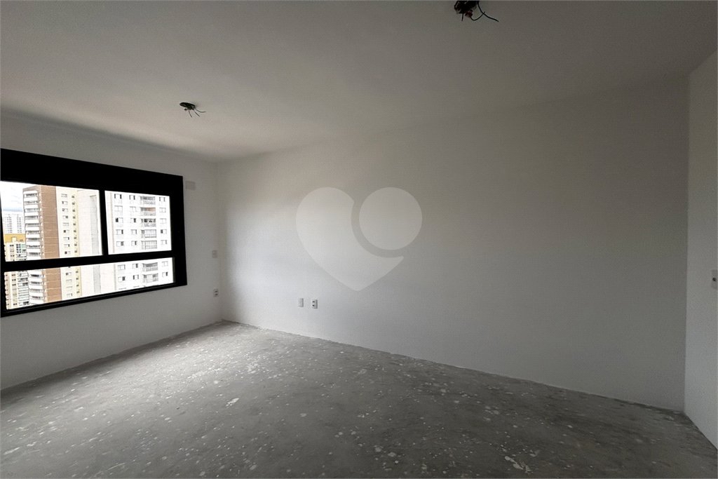 Apartamento à venda com 3 suítes em Vila Romana, São Paulo, SP