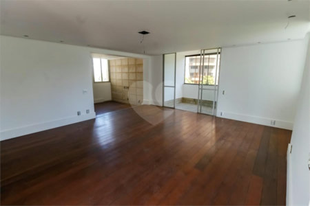Apartamento à venda com 3 quartos, sendo 2 suítes, em Vila Andrade, São Paulo, SP