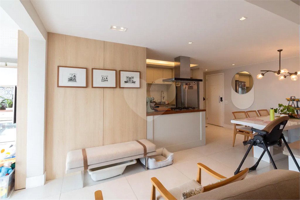 Apartamento à venda com 2 quartos, sendo 1 suíte,  em Vila Sônia, São Paulo, SP