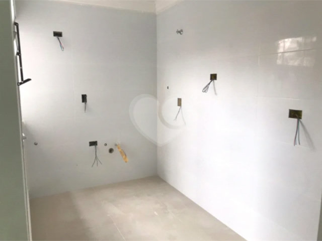 Casa à venda ou para alugar com 2 suítes no condomínio Residence Adelina, São Paulo - SP