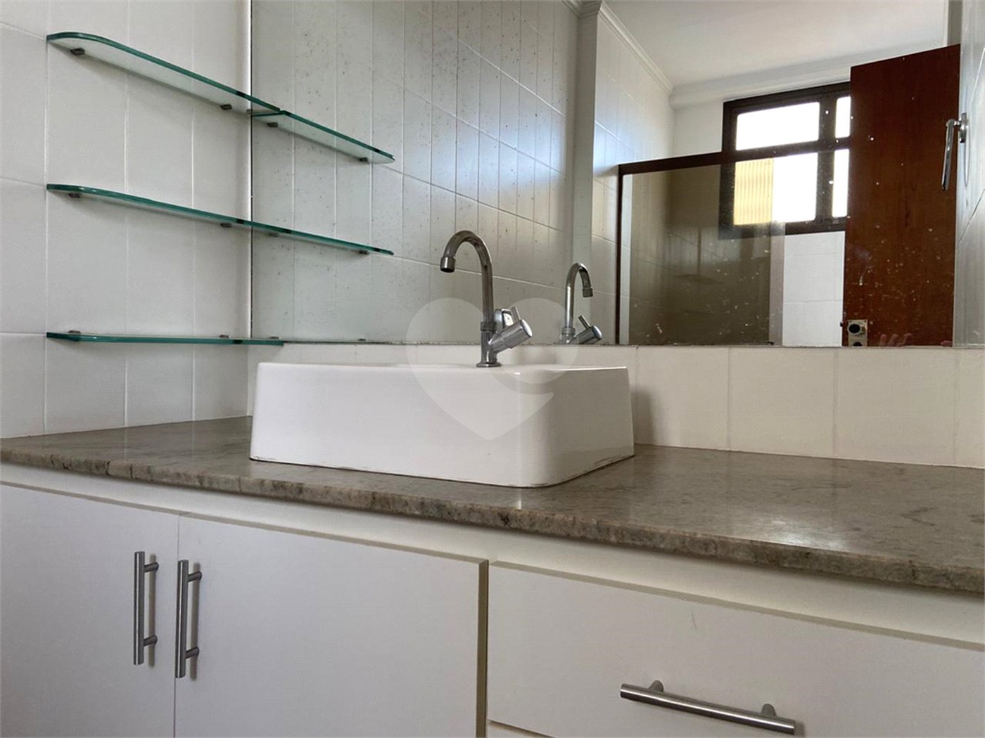 Apartamento à venda com 3 suítes no Centro, Araraquara, SP