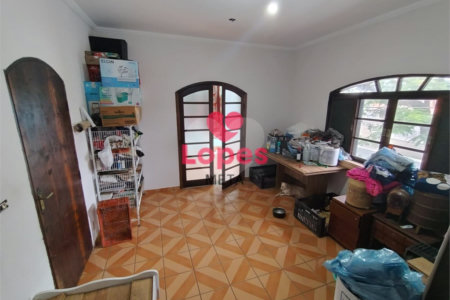 Casa à venda com 3 quartos, sendo 1 suíte, em Jardim Santa Inês Ii, São José dos Campos, SP