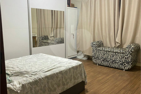 Casa à venda com 4 quartos em Campo Grande, Rio de Janeiro, RJ