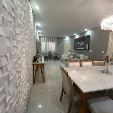 Casa de Vila à venda com 4 quartos, sendo 1 suíte, em Jardim Gramados de Sorocaba, Sorocaba, SP