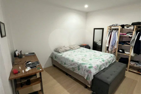 Apartamento à venda com 55m² - Próximo aos metrôs Liberdade e Sé