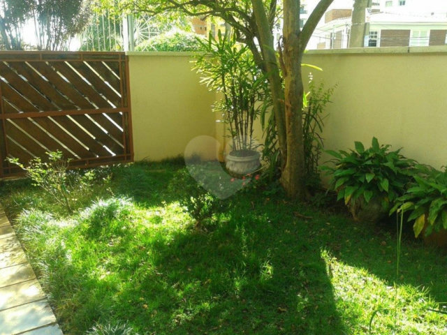 Casa à venda com 3 quartos, sendo 1 suíte,  em Santana, São Paulo, SP