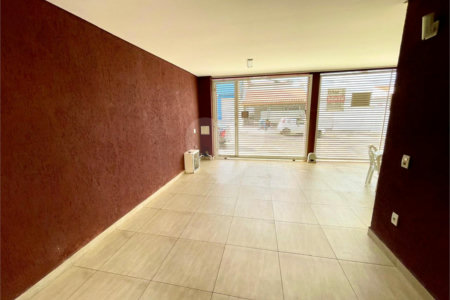 Sobrado à venda com 4 quartos, sendo 1 suíte, em Jardim Santa Bárbara, Sorocaba, SP