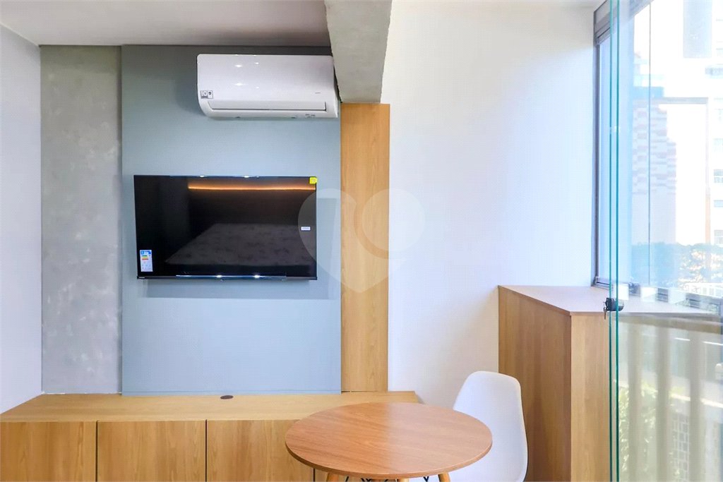 Apartamento para alugar com 1 quarto em Jardim das Acácias, São Paulo, SP