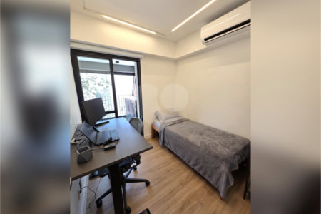 Apartamento à venda ou para alugar com 3 quartos, sendo 1 suíte,  em Vila Olímpia, São Paulo, SP