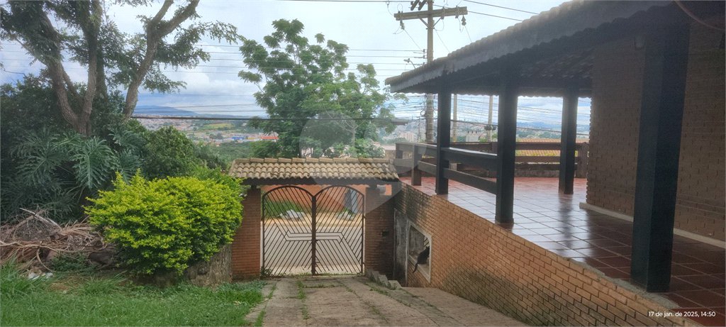 Chácara à venda com 4 quartos, sendo 3 suítes, em Campos de Atibaia, Atibaia, SP