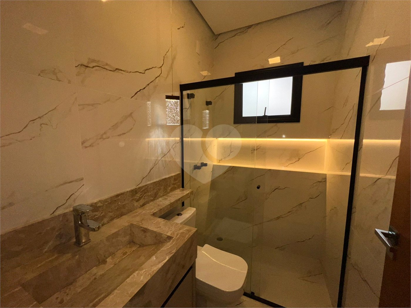 Casa à venda com 3 quartos, sendo 1 suíte,  no condomínio Villagio_ipanema 1, Sorocaba - SP