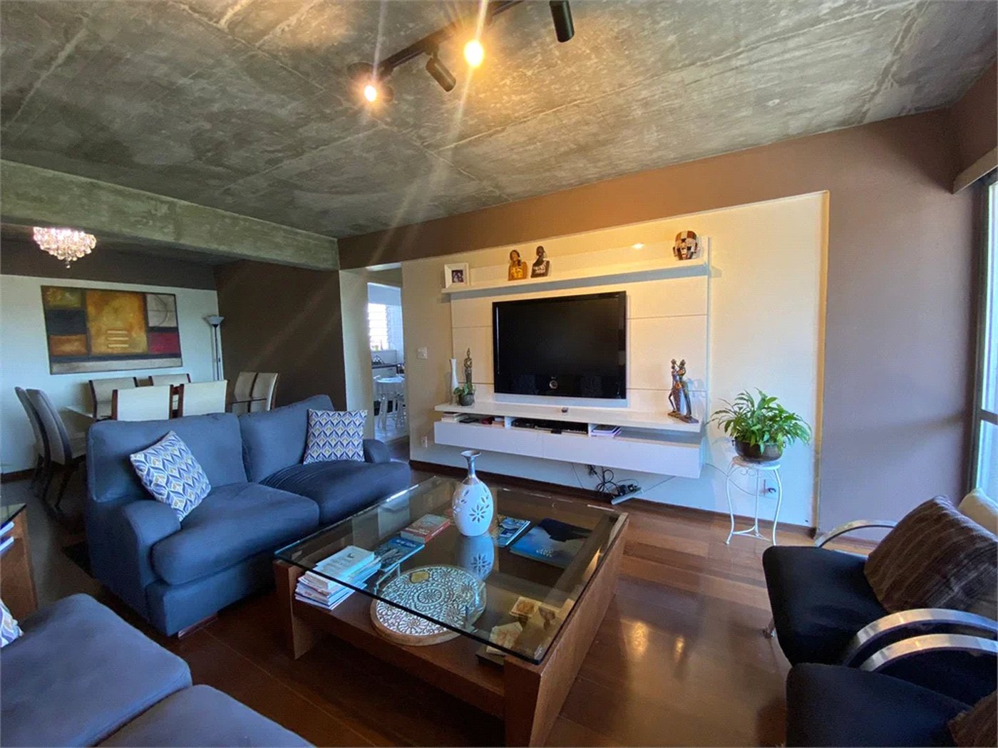 Apartamento à venda com 3 quartos, sendo 1 suíte, em Vila Romana, São Paulo, SP