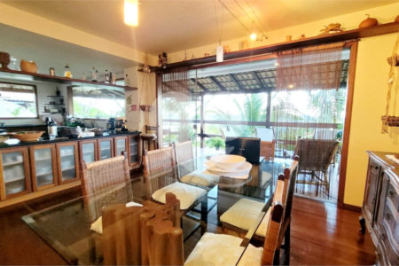 Casa à venda com 3 suítes no Centro, Santa Cruz Cabrália, BA