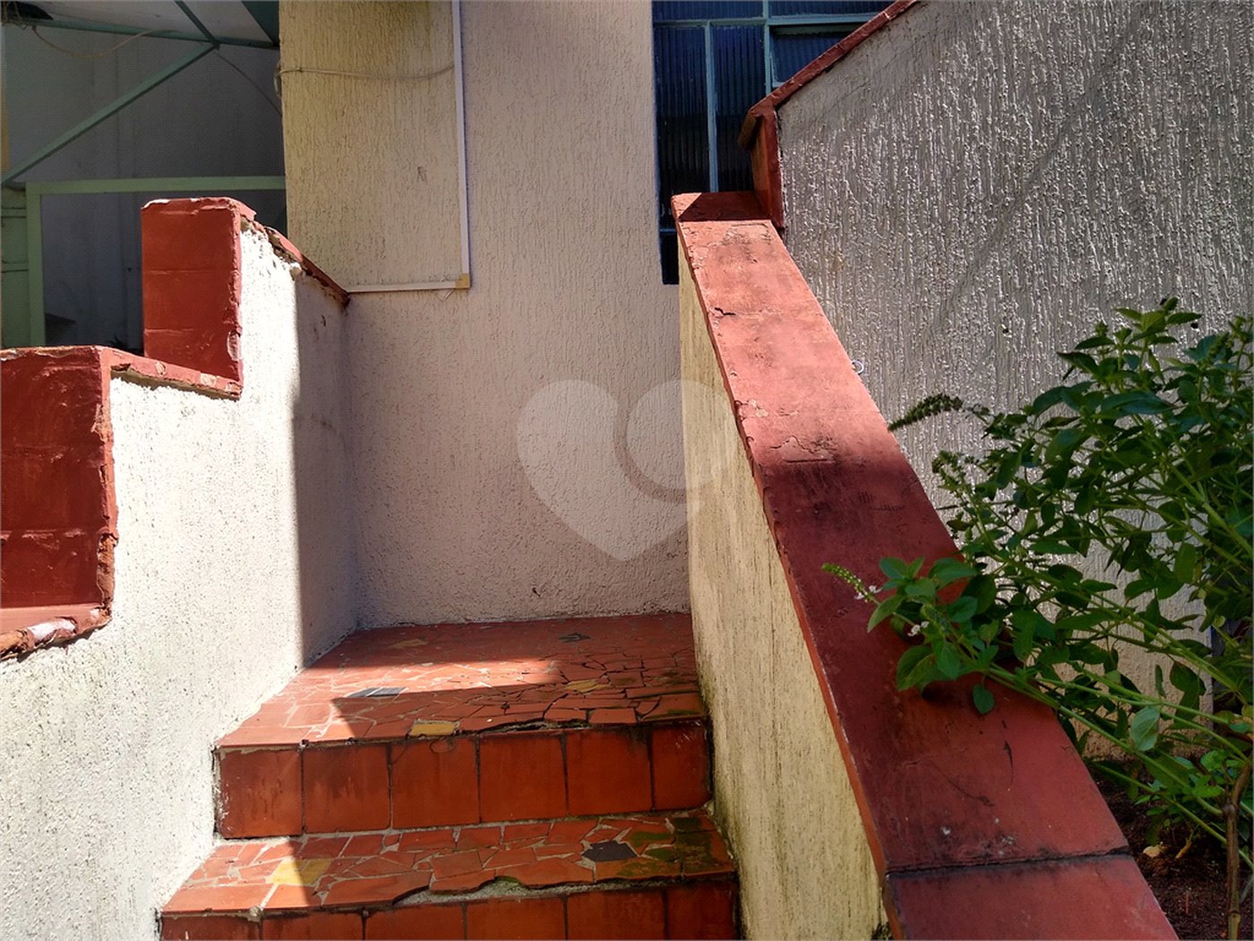 Sobrado à venda com 4 quartos, sendo 3 suítes,  em Vila Monumento, São Paulo, SP