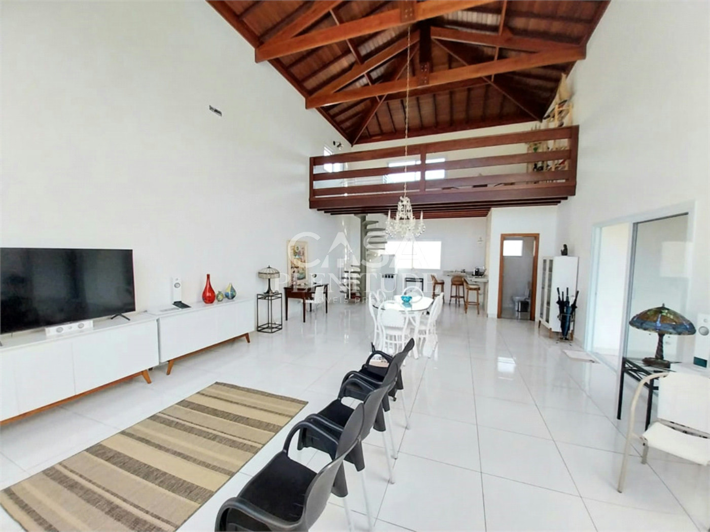 Casa em condomínio à venda ou para alugar com 4 suítes no Centro, Cesário Lange, SP