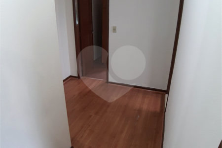 Casa à venda com 3 quartos, sendo 1 suíte,  em Vila Gomes, São Paulo, SP
