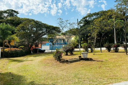 Sobrado à venda com 3 quartos, sendo 1 suíte, em Jardim Jussara, São Paulo, SP