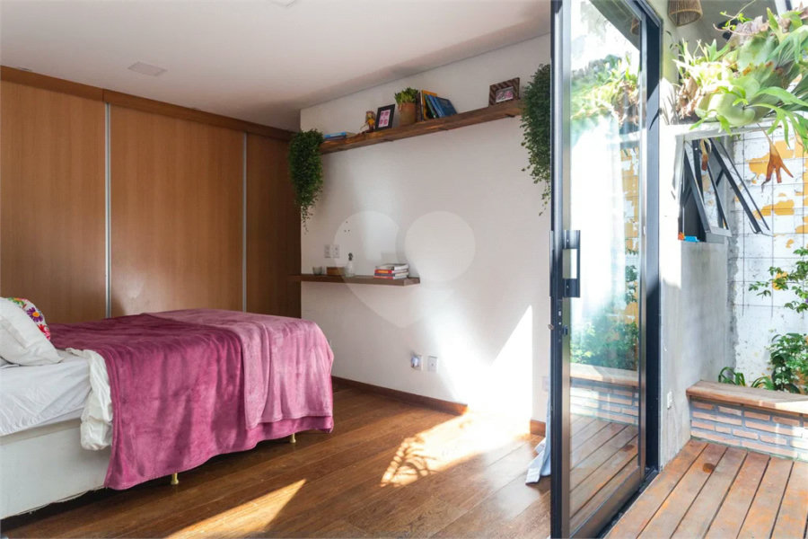 Casa Térrea à venda com 3 quartos, sendo 2 suítes, em Lapa, São Paulo, SP