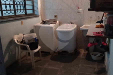Casa à venda com 2 quartos, sendo 1 suíte, em Vila Industrial, Mogi das Cruzes, SP