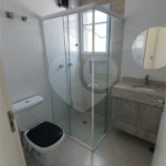Casa à venda com 3 quartos, sendo 1 suíte, no condomínio Figueira Garden, Atibaia - SP