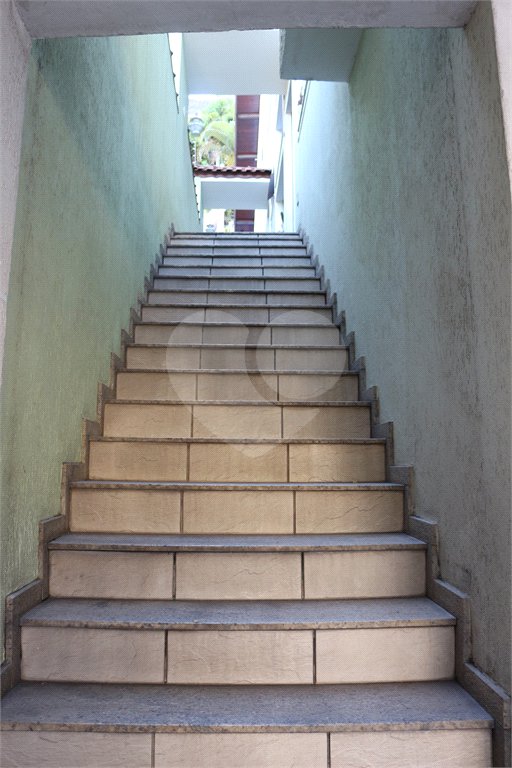 Sobrado à venda com 4 quartos, sendo 2 suítes, em Tremembé, São Paulo, SP