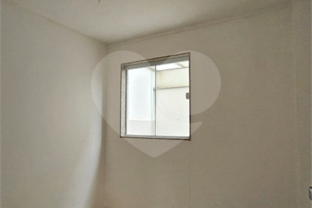 Casa à venda com 4 quartos, sendo 3 suítes, no condomínio Grand Park, Rio de Janeiro - RJ