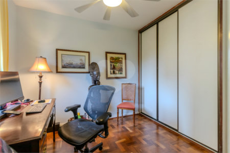 Apartamento à venda com 4 quartos, sendo 1 suíte, em Chácara Santo Antônio, São Paulo, SP