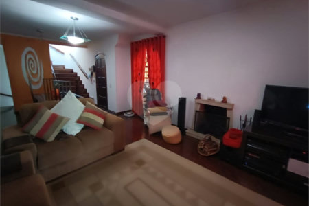 Sobrado à venda com 3 quartos, sendo 1 suíte, em Jaguaré, São Paulo, SP