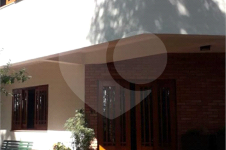 Casa à venda com 3 quartos, sendo 4 suítes,  no condomínio Alpes da Cantareira, Mairiporã - SP