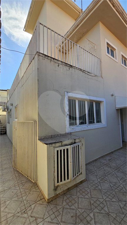 Sobrado à venda com 3 quartos, sendo 2 suítes, em Jardim Rossignatti, Indaiatuba, SP